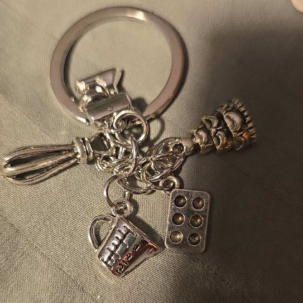 Silver Kitchen Charm Keychain - Picture 2 of 4
